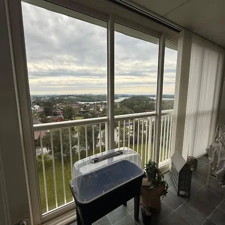 شقة Bright Top-floor With Panoramic Views Near Ons ستافانجر